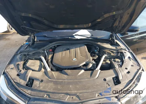 2019 BMW 740I z USA, uszkodzony, nr VIN WBA7E2C59KB217750